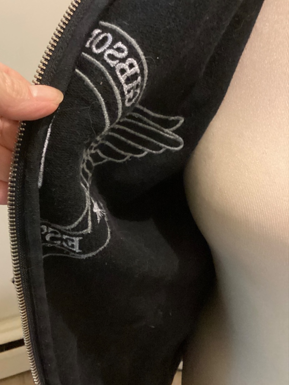 Gibson Guitars Black Full-Zip Logo Hoodie - Size Large - Picture 12 of 17